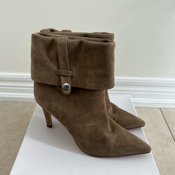 Calvin Klein botties - Picture 1 of 4